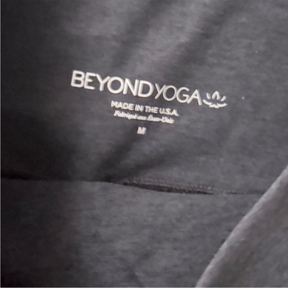 Beyond Yoga High-Waist Black Leggings - Picture 2 of 3